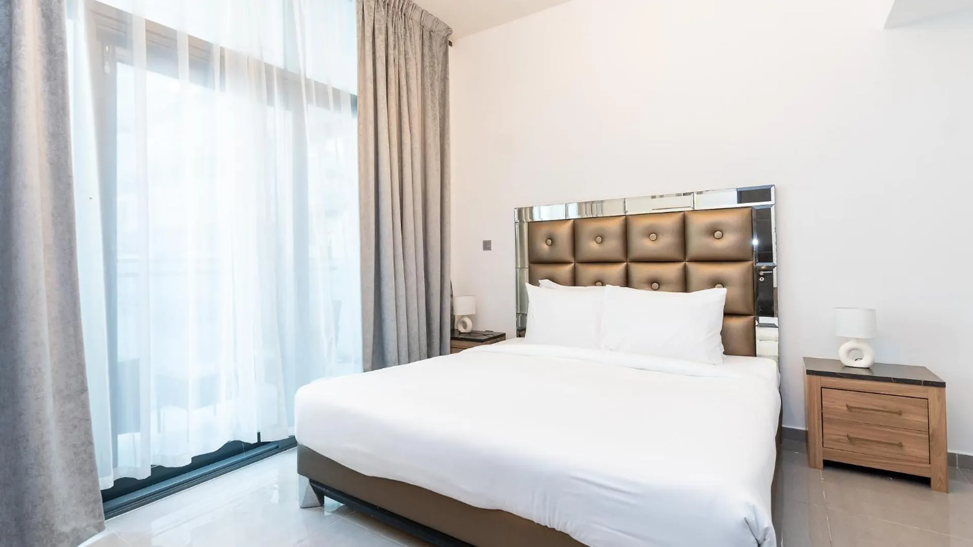Citihome-1Br In Merano Tower At Business Bay 迪拜 公寓