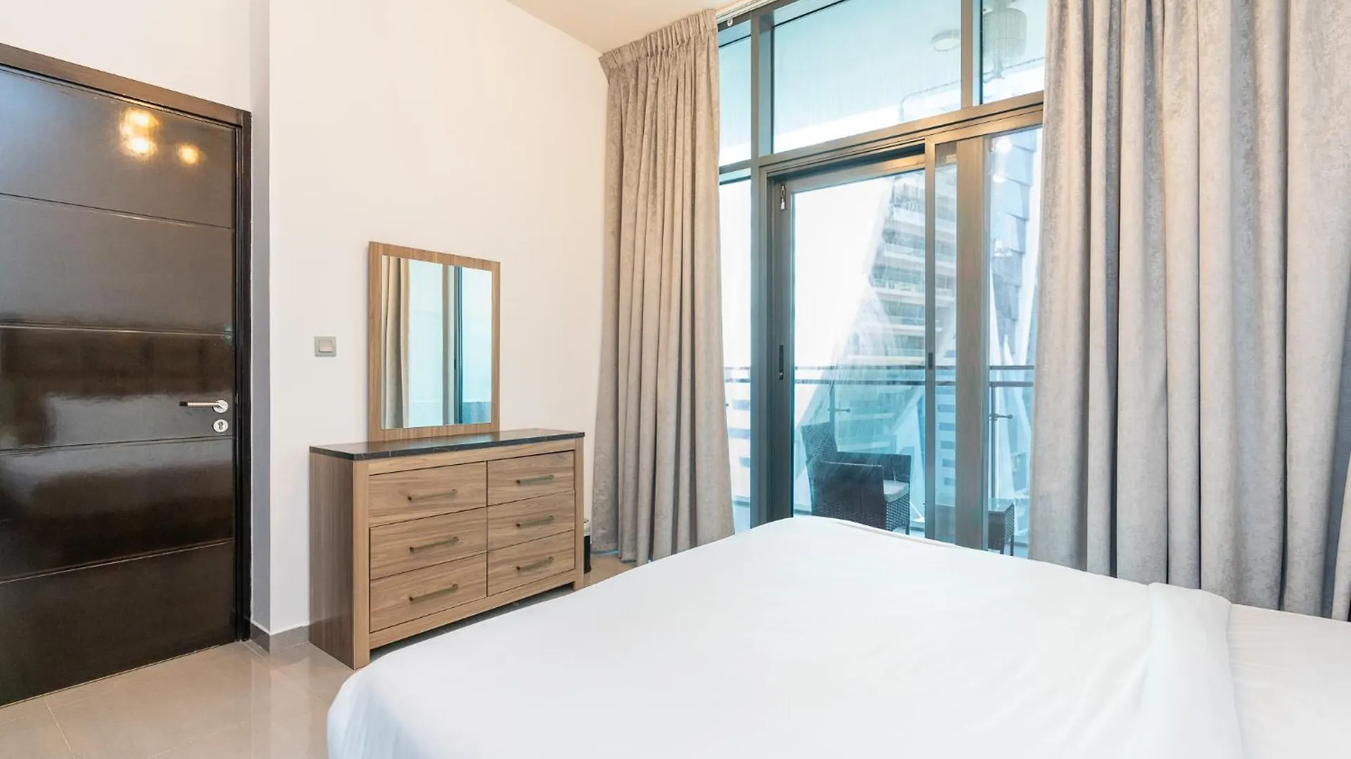 Citihome-1Br In Merano Tower At Business Bay 迪拜 公寓